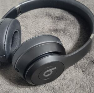 Beats by Dre Black On-Ear Headphones